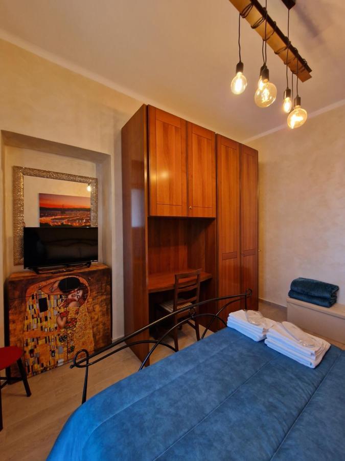 Borgo Vittoria House * Turin